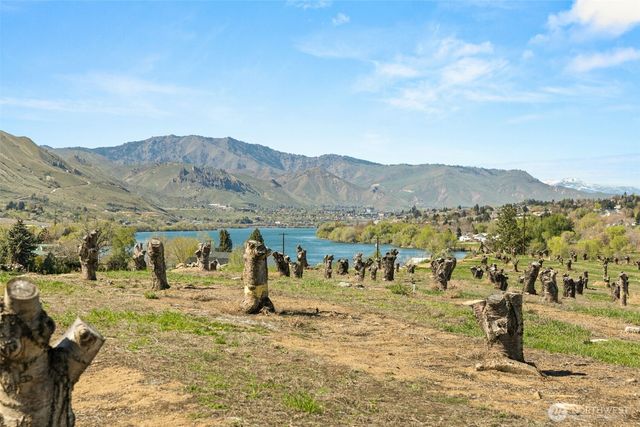 2988 Malaga Alcoa Highway, Malaga, WA 98828