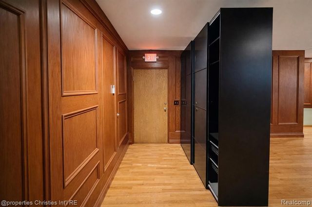 35 N Saginaw Street Unit: 2, Pontiac, MI 48342