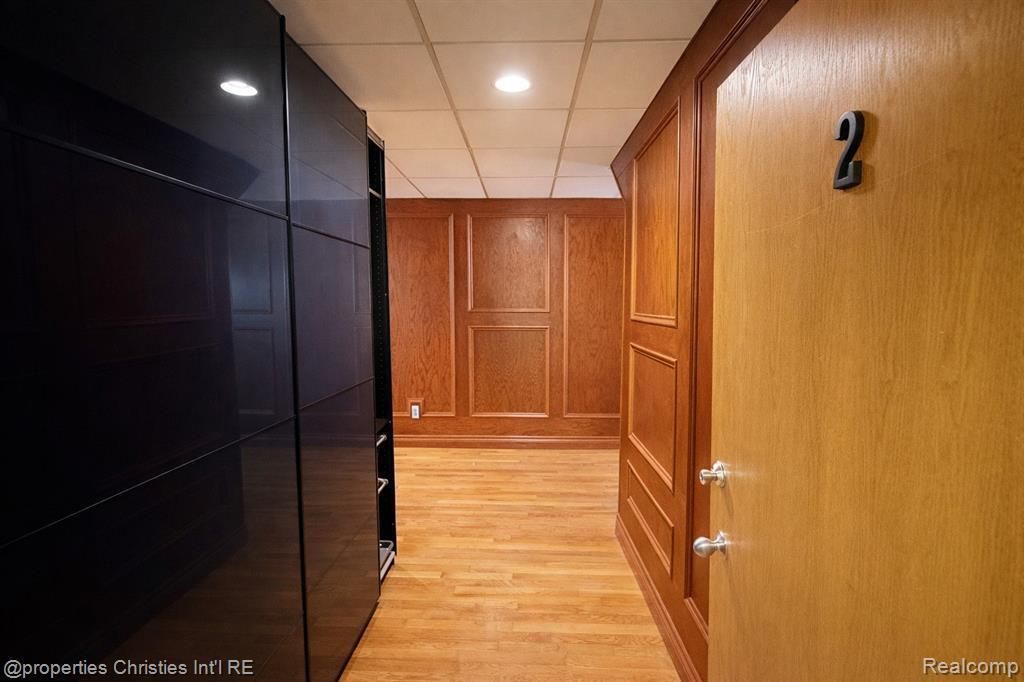 35 N Saginaw Street Unit: 2, Pontiac, MI 48342