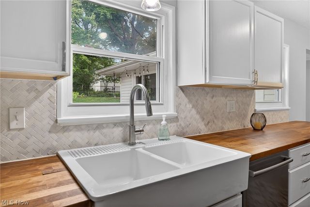 1169 Ranchland Drive, Mayfield Heights, OH 44124