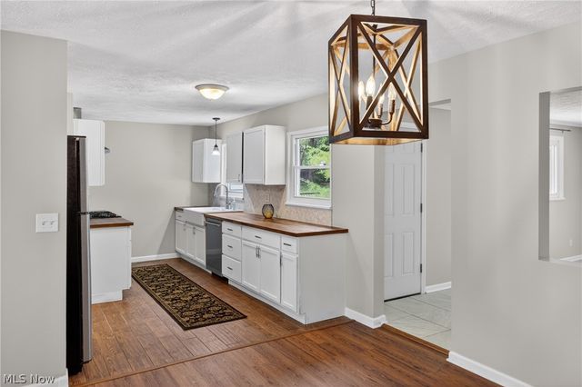 1169 Ranchland Drive, Mayfield Heights, OH 44124