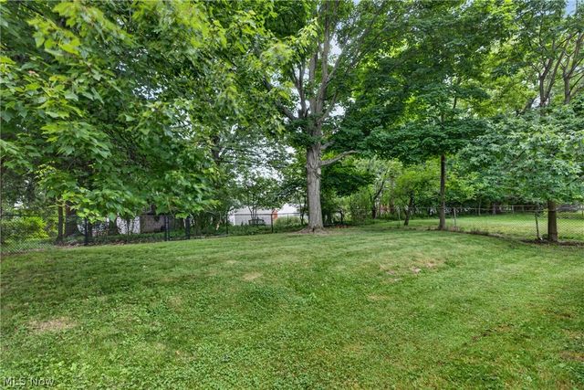 1169 Ranchland Drive, Mayfield Heights, OH 44124