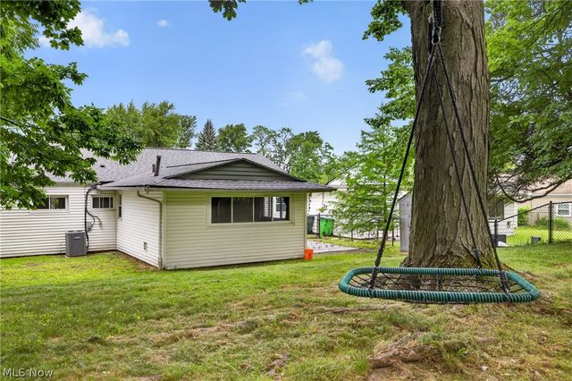1169 Ranchland Drive, Mayfield Heights, OH 44124