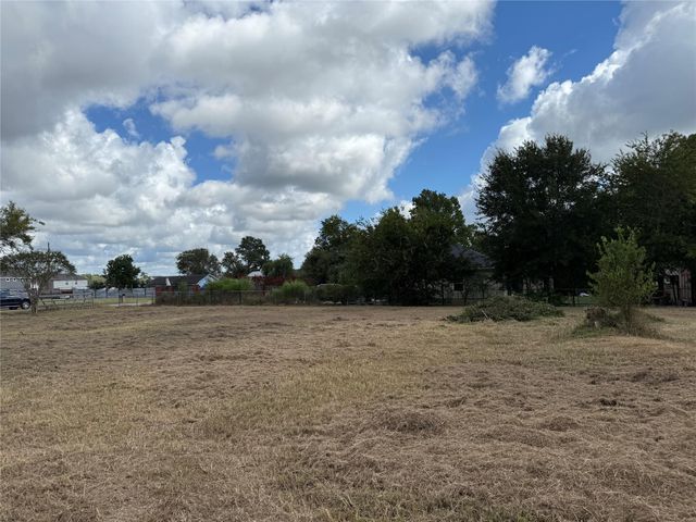 Lot 127 N Pine Hill Street, Pinehurst, TX 77362