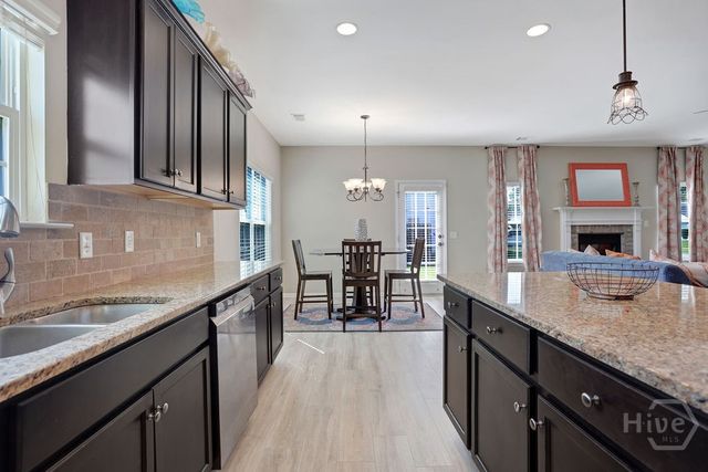 208 Chippingwood Circle, Pooler, GA 31322