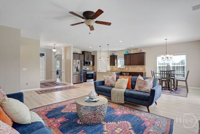 208 Chippingwood Circle, Pooler, GA 31322