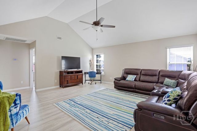 208 Chippingwood Circle, Pooler, GA 31322