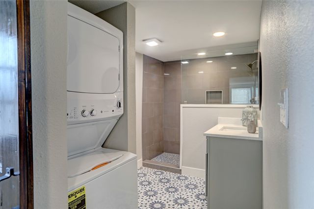 324 S Kentucky Street, Mckinney, TX 75069