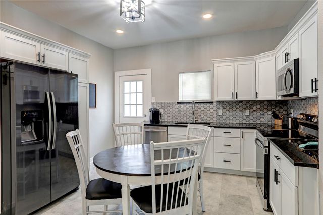 324 S Kentucky Street, Mckinney, TX 75069