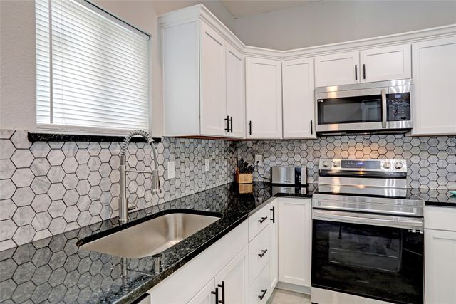 324 S Kentucky Street, Mckinney, TX 75069