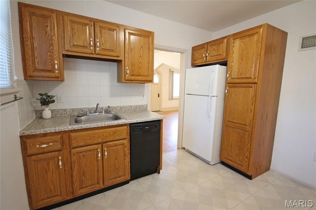 6104 Heege Road, Unincorporated, MO 63123
