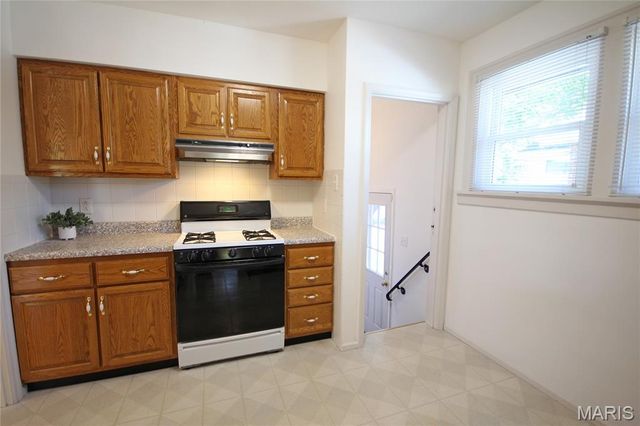 6104 Heege Road, Unincorporated, MO 63123