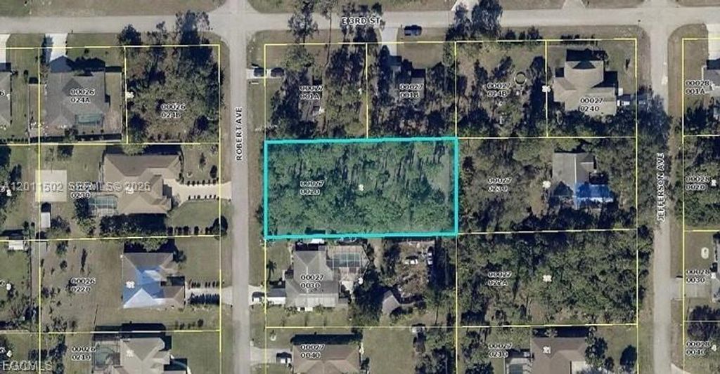 220 Robert, Lehigh Acres, FL 33936