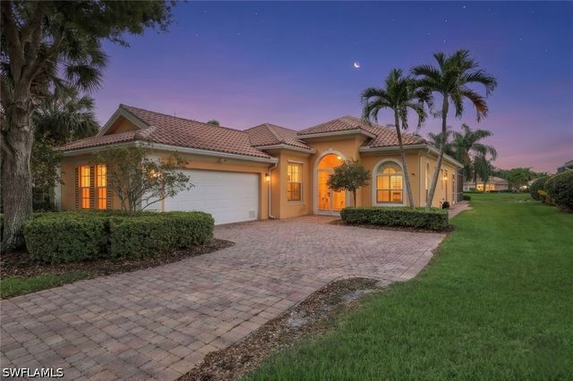 28032 Eagle Ray CT, Bonita Springs, FL 34135