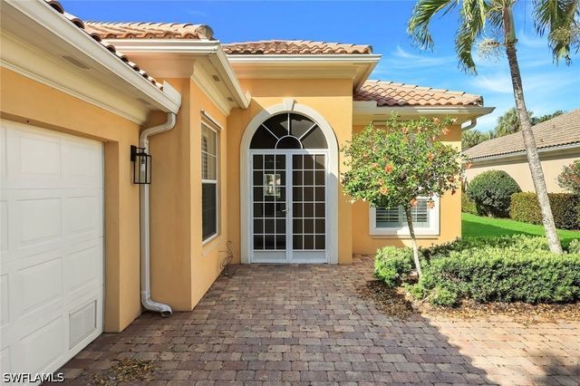 28032 Eagle Ray CT, Bonita Springs, FL 34135