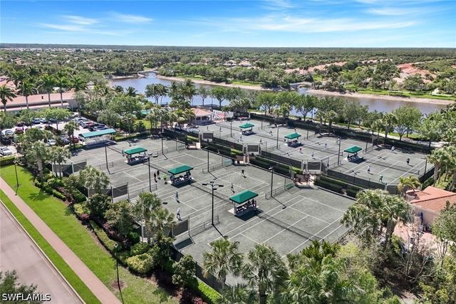 28032 Eagle Ray CT, Bonita Springs, FL 34135