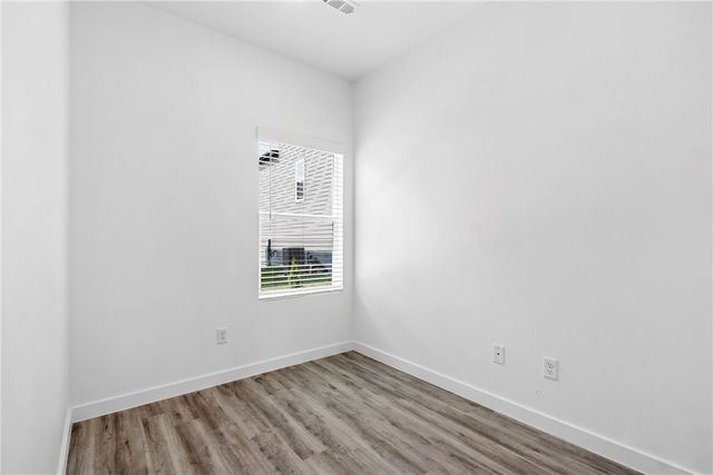 881 Ventnor Avenue, Centerton, AR 72719
