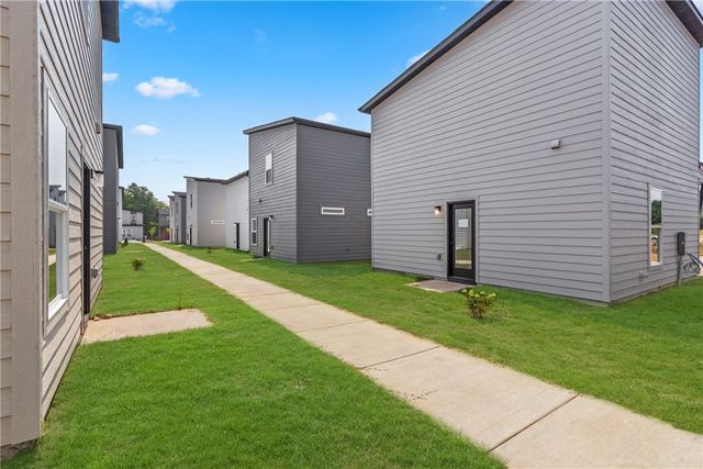 881 Ventnor Avenue, Centerton, AR 72719