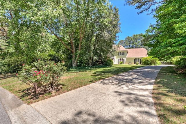 6310 Black Oak Drive, Cumming, GA 30040