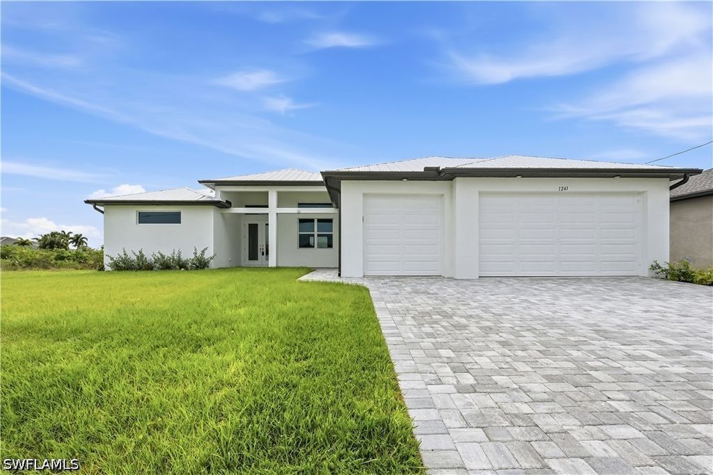 Image 39 of property listing at 1241 NW 33RD AVE, Cape Coral, FL 33993