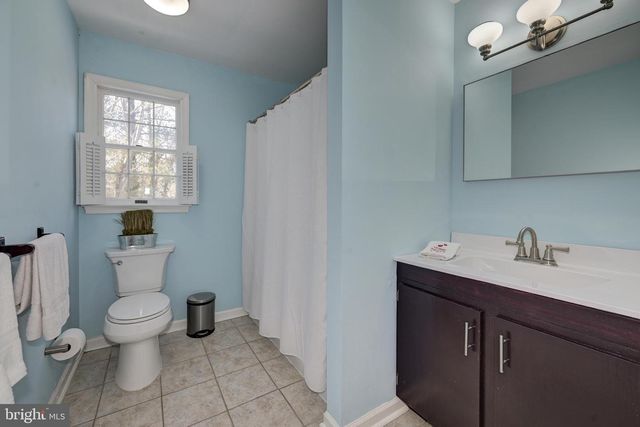 12 FRIAR TUCK DR, Medford, NJ 08055