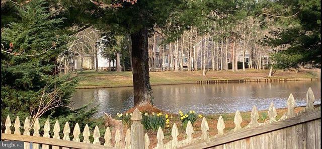 12 FRIAR TUCK DR, Medford, NJ 08055