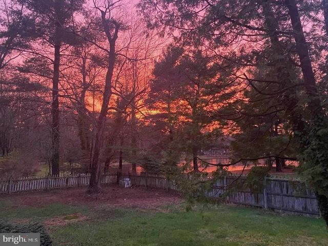 12 FRIAR TUCK DR, Medford, NJ 08055