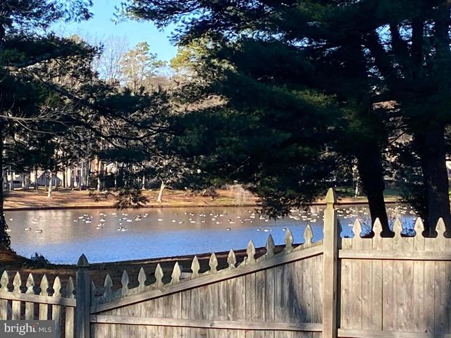 12 FRIAR TUCK DR, Medford, NJ 08055