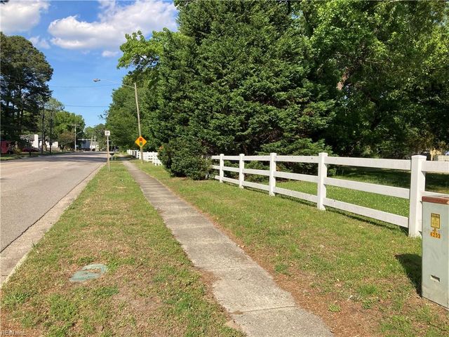 4261 Taylor RD, Chesapeake, VA 23321