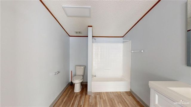 613 E Loop 19th Street, Weslaco, TX 78596