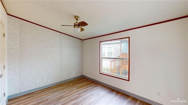 613 E Loop 19th Street, Weslaco, TX 78596