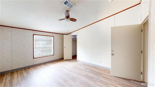 613 E Loop 19th Street, Weslaco, TX 78596