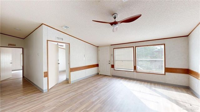 613 E Loop 19th Street, Weslaco, TX 78596