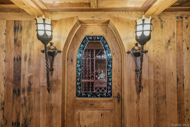 1 Applewood Estate, Upper Brookville, NY 11545