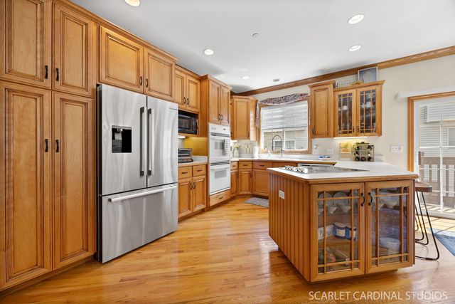 755 Prescott Court, Naperville, IL 60563