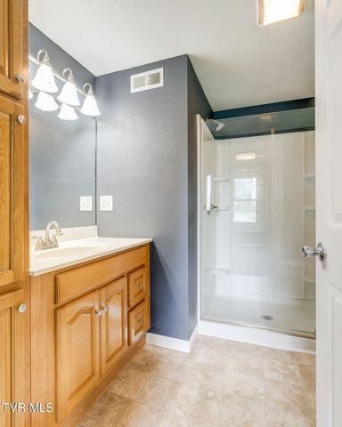 59 New Hope Road, Greeneville, TN 37745