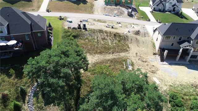 3055 Chestnut Ridge Dr, Jefferson Hills, PA 15025