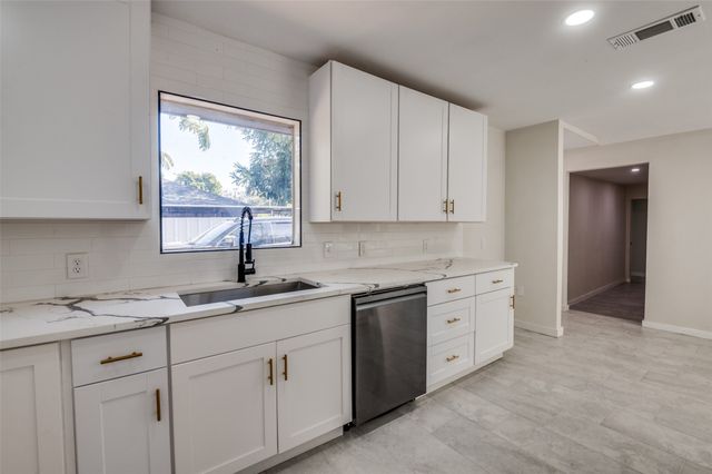 2622 Wynnewood Drive, Dallas, TX 75224