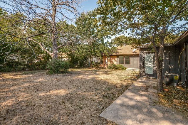 2622 Wynnewood Drive, Dallas, TX 75224