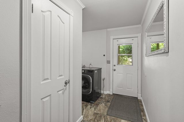 3428 Adams Lane, Redding, CA 96002