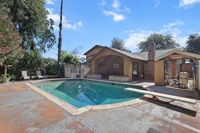 3428 Adams Lane, Redding, CA 96002