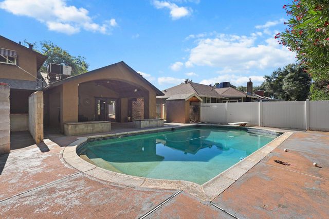 3428 Adams Lane, Redding, CA 96002