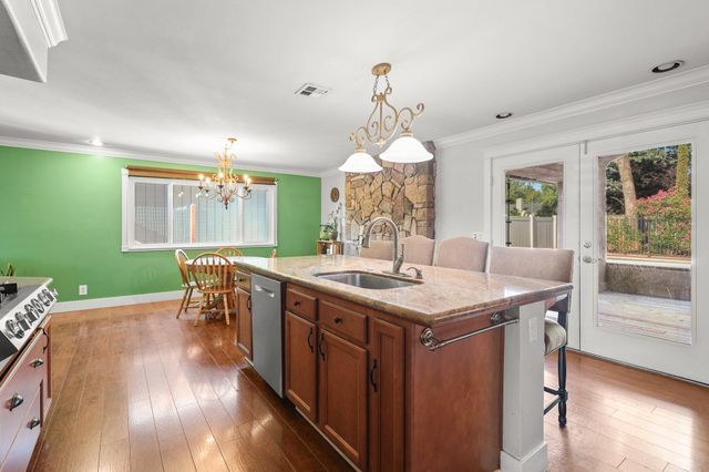 3428 Adams Lane, Redding, CA 96002