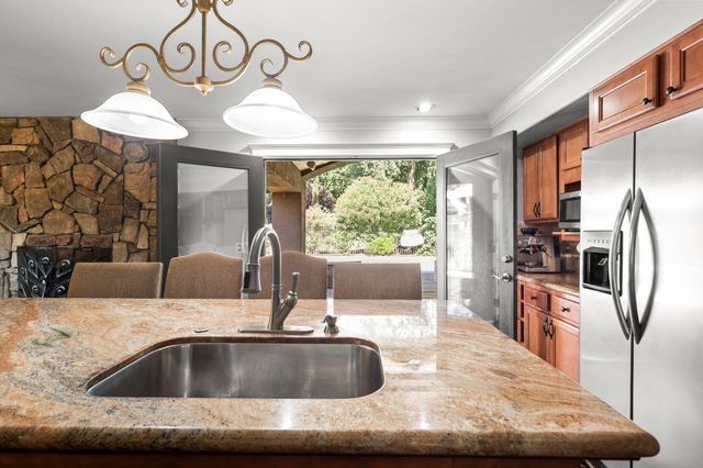 3428 Adams Lane, Redding, CA 96002