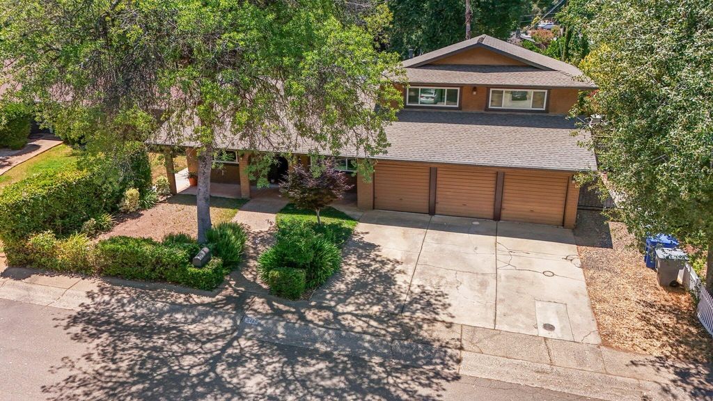 3428 Adams Lane, Redding, CA 96002