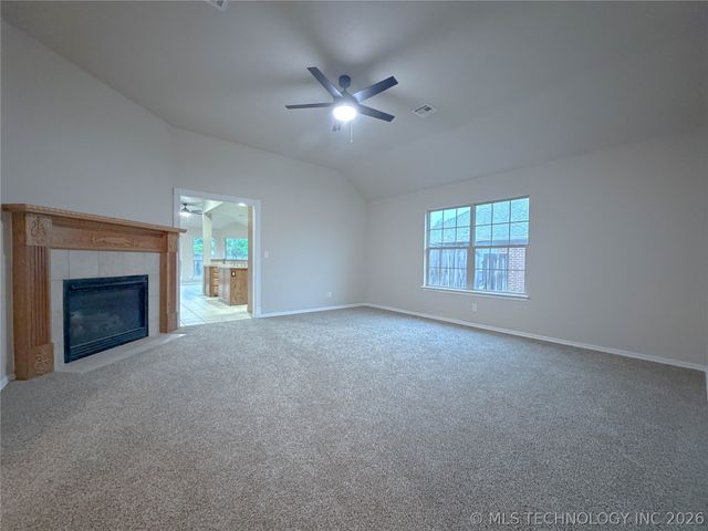 11519 E 118th Street North, Collinsville, OK 74021