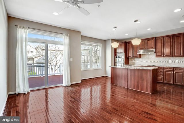 1609 POPLAR RUN DR, Silver Spring, MD 20906