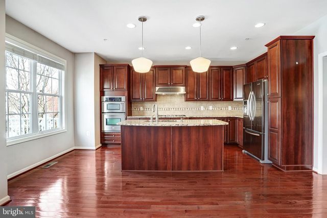 1609 POPLAR RUN DR, Silver Spring, MD 20906