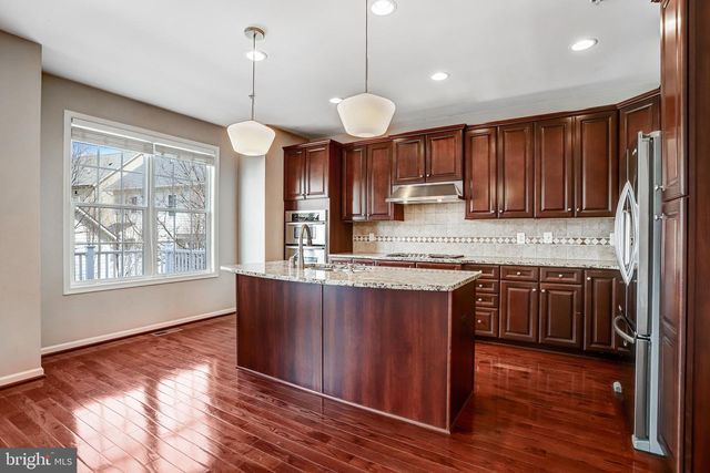 1609 POPLAR RUN DR, Silver Spring, MD 20906