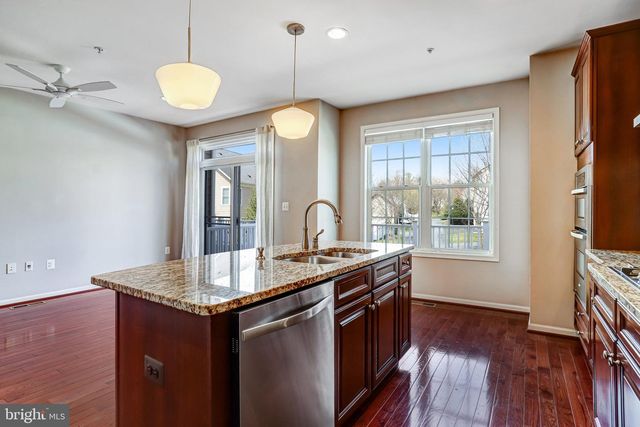 1609 POPLAR RUN DR, Silver Spring, MD 20906